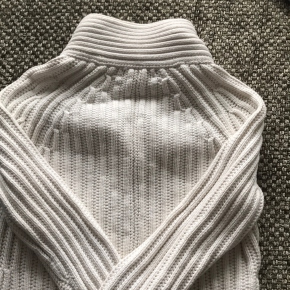 Banana republic sweater - Picture 5 of 6